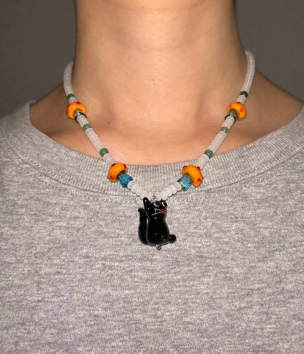 [HANDMADE] CAT LOVES MUSHROOM NECKLACE
